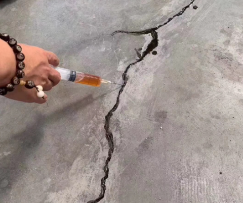 镇远混凝土裂缝修补技术详解​